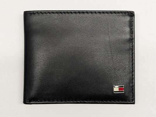 Tommy Hilfiger Men’s Black Bifold Wallet 31TL13X008-001