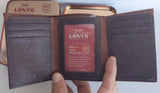 Levi's Wallet coated leather trifold brown tan 31LP110041 - Brown